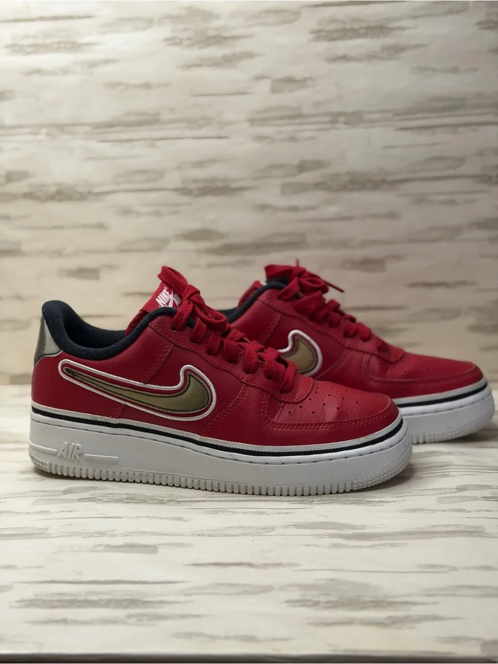 Nike Air Force 1 07 LV8 Sport NBA Bulls Red AJ7748-600 Men 6 Fit Women Size 7.5